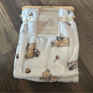 Pooh Bear Collection soft plush Valentine's Day baby blanket NEW piglet hearts